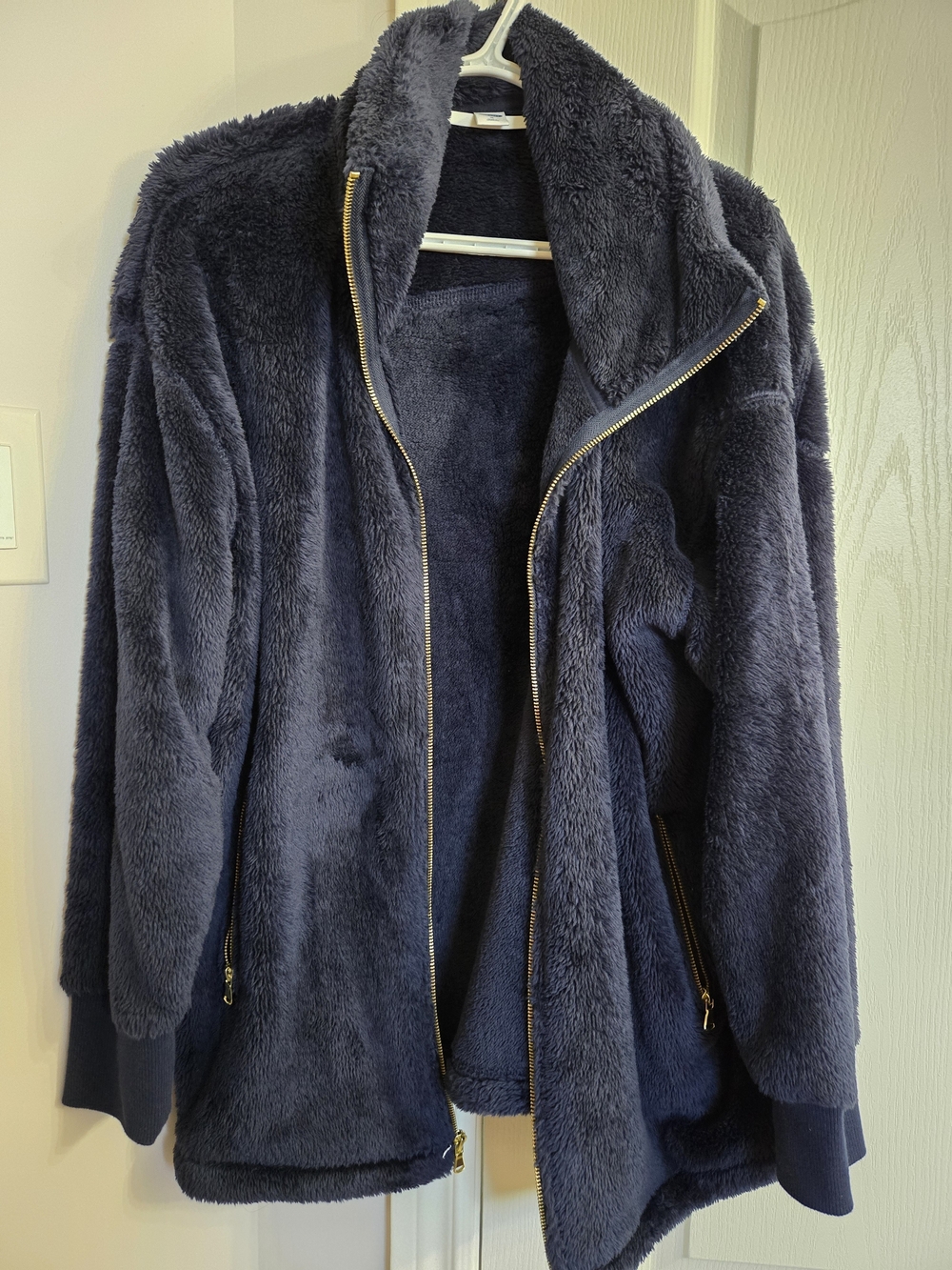 Old Navy Plush Teddy Zip-Front Jacket in Navy
